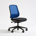 Ergonomischer Bürostuhl, mit klarer Formgebung, auf Rollen, Farbe: blau